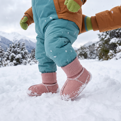 Lined baby winter sock shoes in suede look