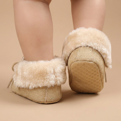 Sherpa Lined Lace-Up Moccasin Boots
