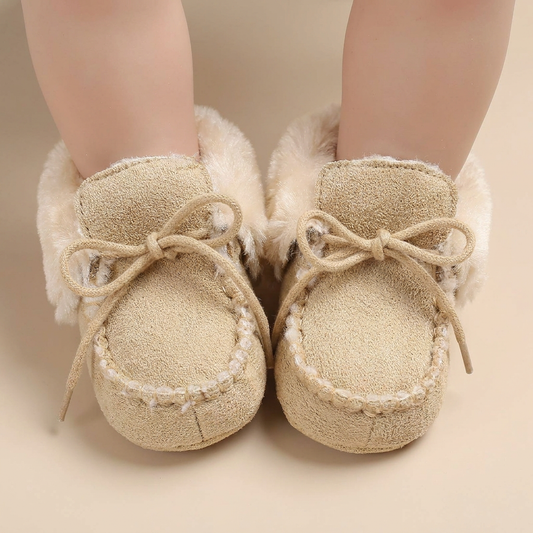 Sherpa Lined Lace-Up Moccasin Boots