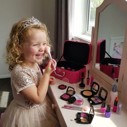 Make-up Play Set for Girls – Safe Kids Cosmetic Set with Practical Bag